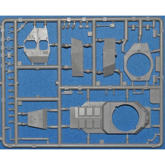 FV-601 SALADIN ARMOURED CAR - ACE 72435 SCALE 1/72