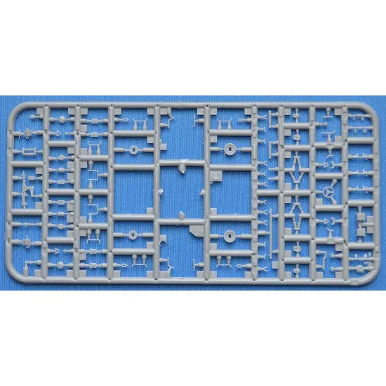 ACE 72431 - COMMANDO ARMORED CAR V-100 XM-706 E1 RECONNAISSANCE PATROL VEHICLE