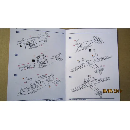 DORA WINGS 72004 PERCIVAL VEGA GULL (MILITARY SERVICE) PLASTIC MODEL KIT 1/72