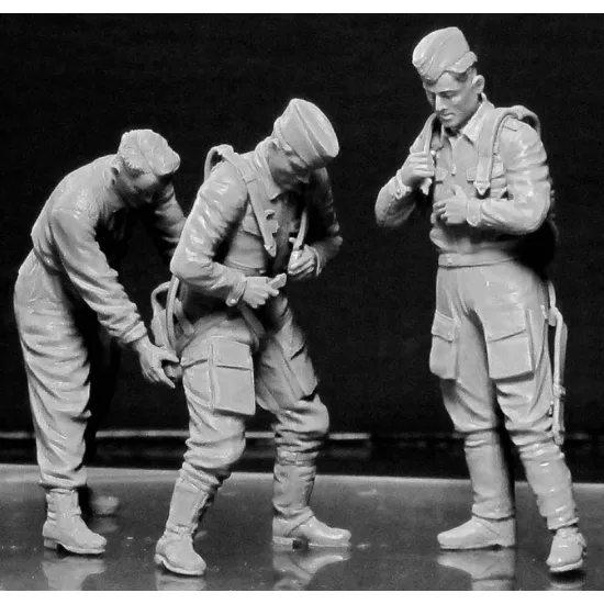 Us Stock Master Box 3202 1/32 Pilots Of Luftwaffe Ww Ii Era Plastic Figures Kit