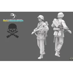 Black Snake Waffen-06 1/35 German Waffen Soldier Resin Figure Kit