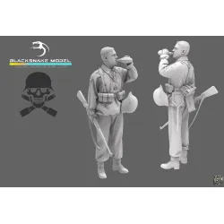 Black Snake Waffen-10 1/35 German Waffen Soldier Resin Figure