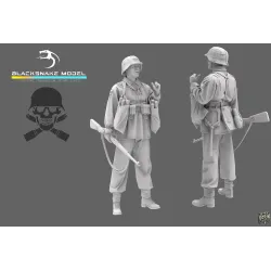 Black Snake Waffen-12 1/35 German Waffen Soldier Resin Figure Kit