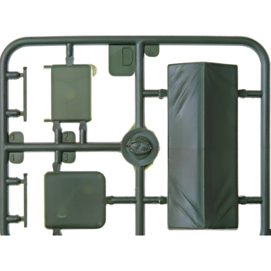 FWD Model B 3 ton BL 8-inch howitzer Mk.VI 1/72 Roden 713