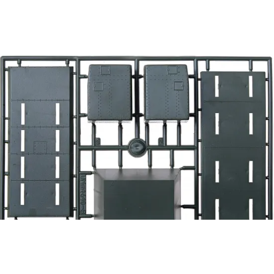 UMT 680 - 1/72 scale - Armored Locomotive Type 