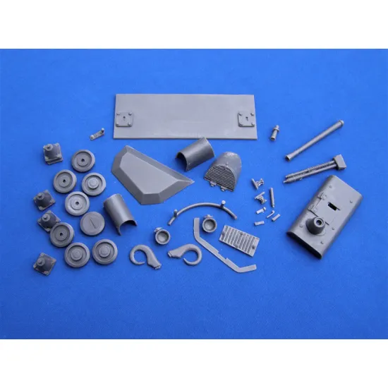 Dnepro Model DM1608 - 1/16 Toldi I 38M WWII scale resin model kit weight 1000g