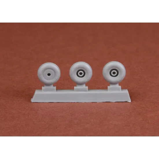 Sbs 48069 1/48 De Havilland Dh 82a Tiger Moth Wheelset For Airfix Kit Resin Model Kit