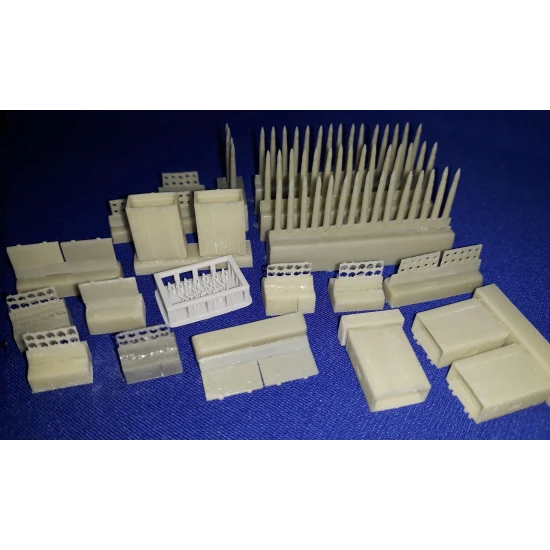 Dnepro Model 35153 1/35 Turan I Toldi Ii Toldi Iii Bofors Nimrod 40mm Armor Piercing Ammo Box