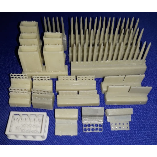 Dnepro Model 35153 1/35 Turan I Toldi Ii Toldi Iii Bofors Nimrod 40mm Armor Piercing Ammo Box