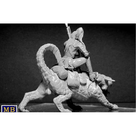 WORLD OF FANTASY PLASTIC MODEL KIT 1/24 MASTER BOX 24008