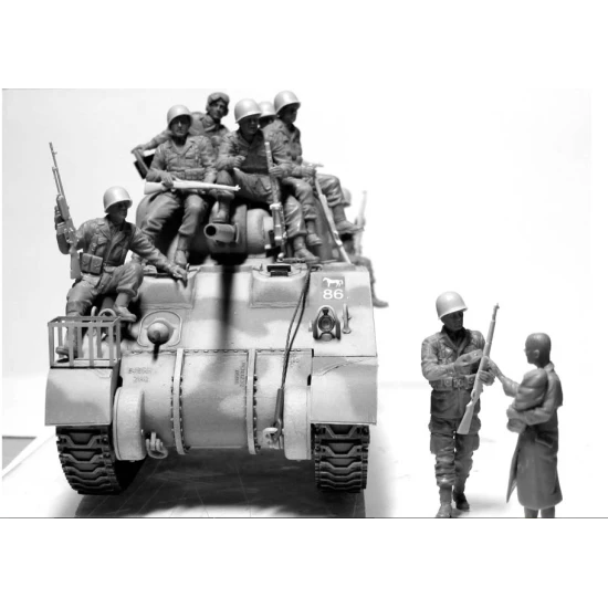 101 LIGHT COMPANY US PARATROOPERS AND BRITISH TANKMAN 1944 1/35 MASTER BOX 35164