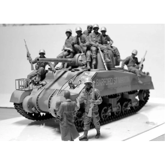 101 LIGHT COMPANY US PARATROOPERS AND BRITISH TANKMAN 1944 1/35 MASTER BOX 35164