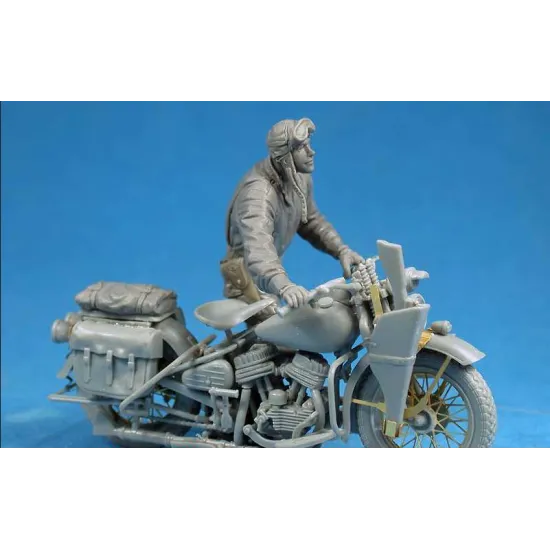 U.S. SOLDIER PUSHING MOTORCYCLE 1/35 MINIART 35182
