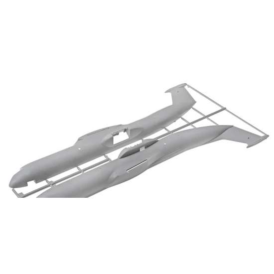 LOCKHEED C-141B STARLIFTER 1/144 RODEN 325