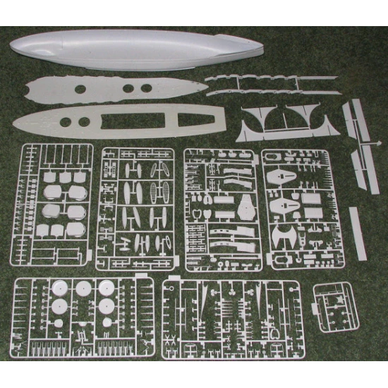 GERMAN BATTLESHIP MARKGRAF 1/350 ICM S005