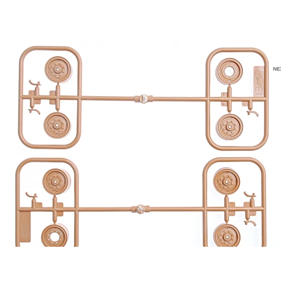 THE SOVIET ARMY VEHICLE ZIL-131 1/35 ICM 35517