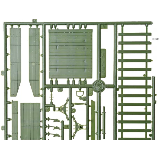 ARMORED CAR DTR-CASEMATE ON A RAILWAY PLATFORM 1/72 UMMT 667