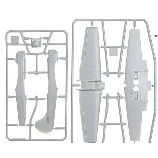 YAKOVLEV YAK-18PM AEROBATIC AIRCRAFT 1/72 AMODEL 72319