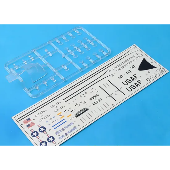 BEECHCRAFT C-12J 1/72 AMODEL 72344
