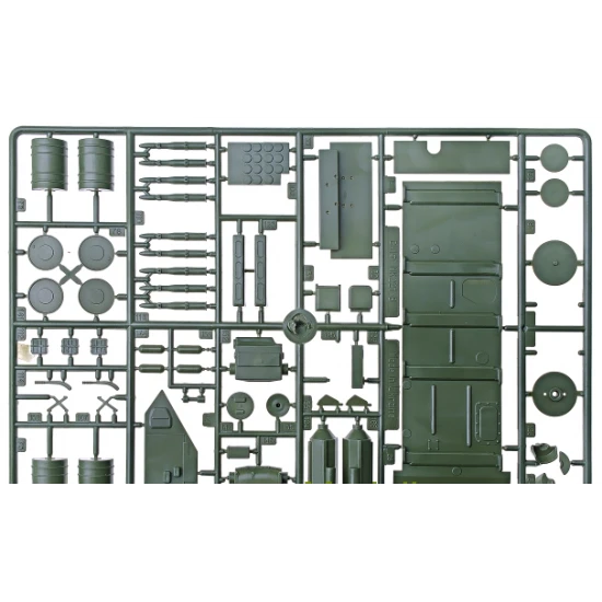 TANK T-55A WITH BTU-55 1/35 SKIF 237