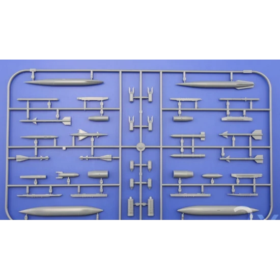 MIKOYAN MIG-21SMT, WEEKEND EDITION 1/48 EDUARD 084129