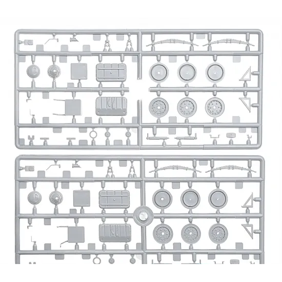 GAZ-66, COMMAND POST VEHICLE R-142N 1/35 EASTERN EXPRESS 35137