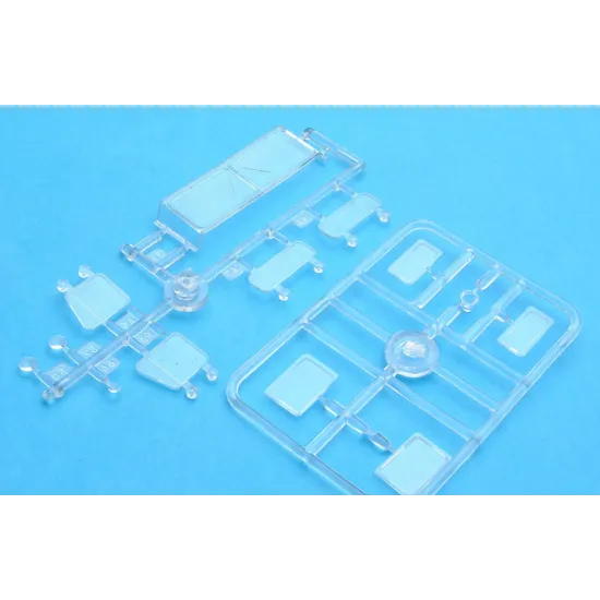 GAZ-66, COMMAND POST VEHICLE R-142N 1/35 EASTERN EXPRESS 35137