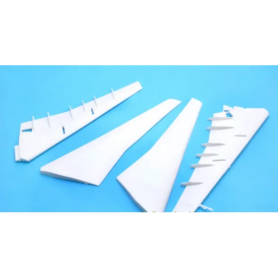 ILYUSHIN IL-96-300 AEROFLOT AIRLINER 1/144 EASTERN EXPRESS 14410