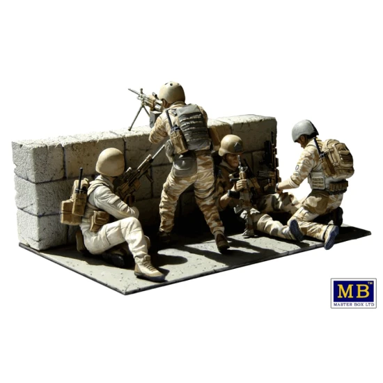 UNDER FIRE . MODERN US INFANTRY 4 figure 1/35 MASTER BOX 35193